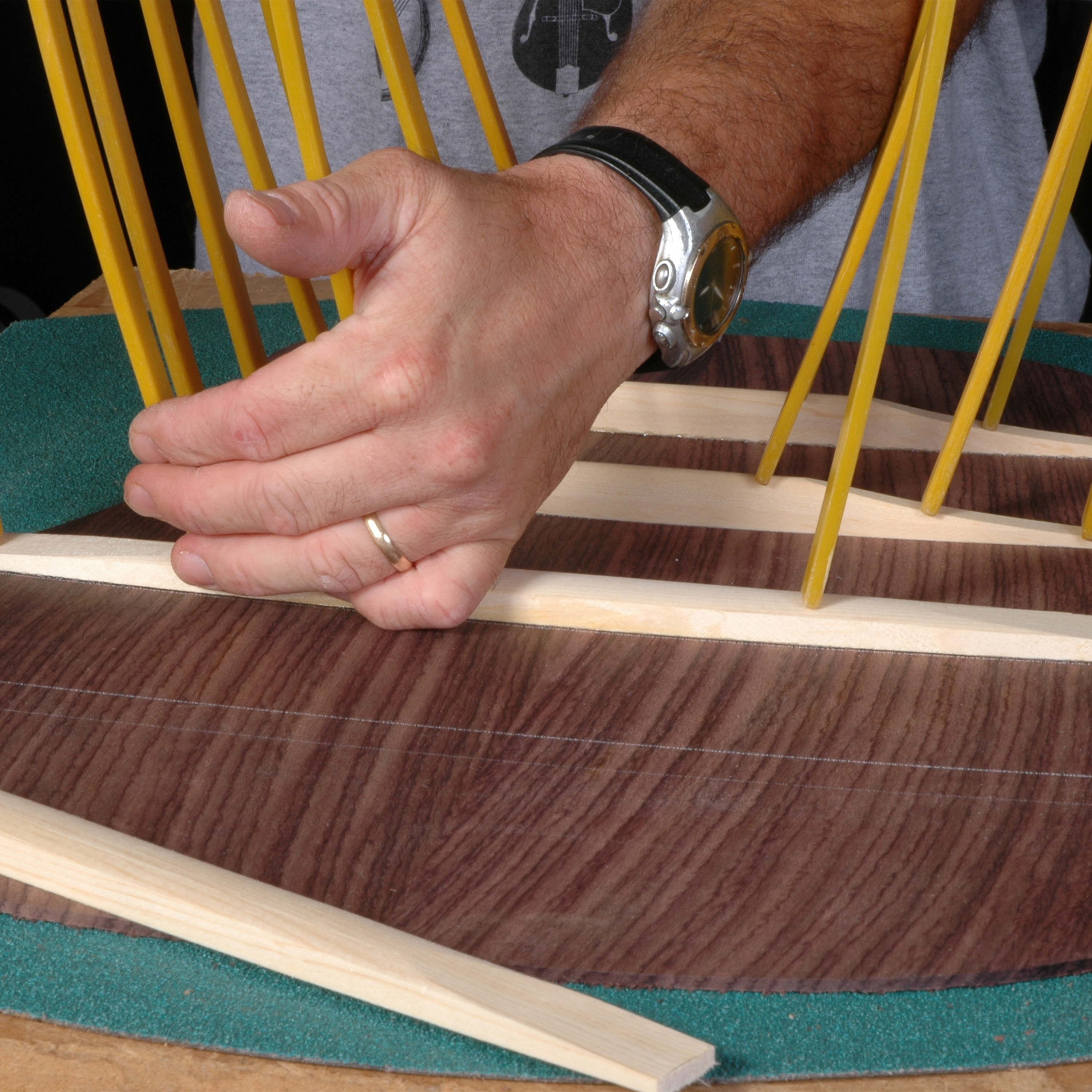 Go-bar Clamping System for Martin Guitar