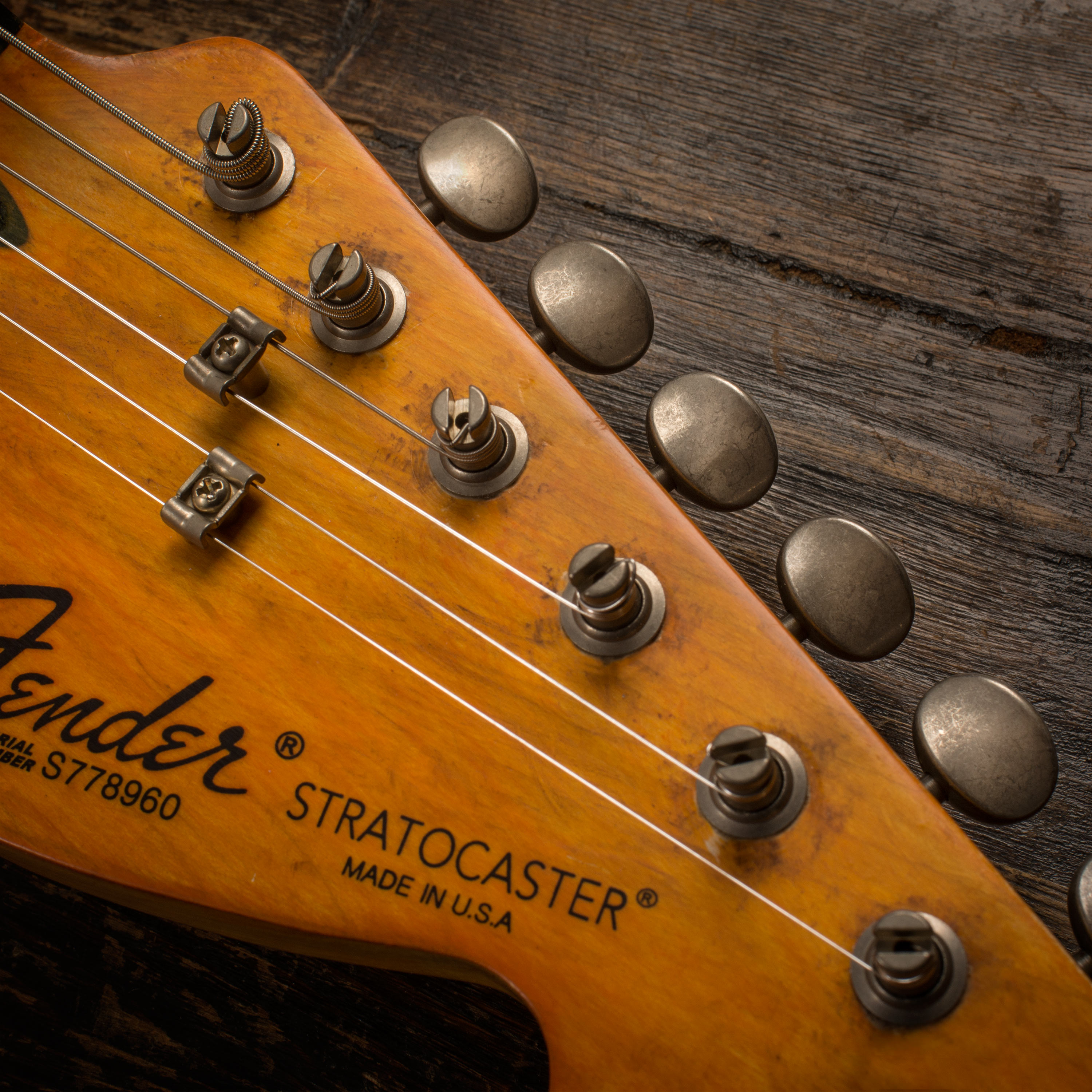 Gotoh Vintage-style Oval Knob 6-In-Line Tuners