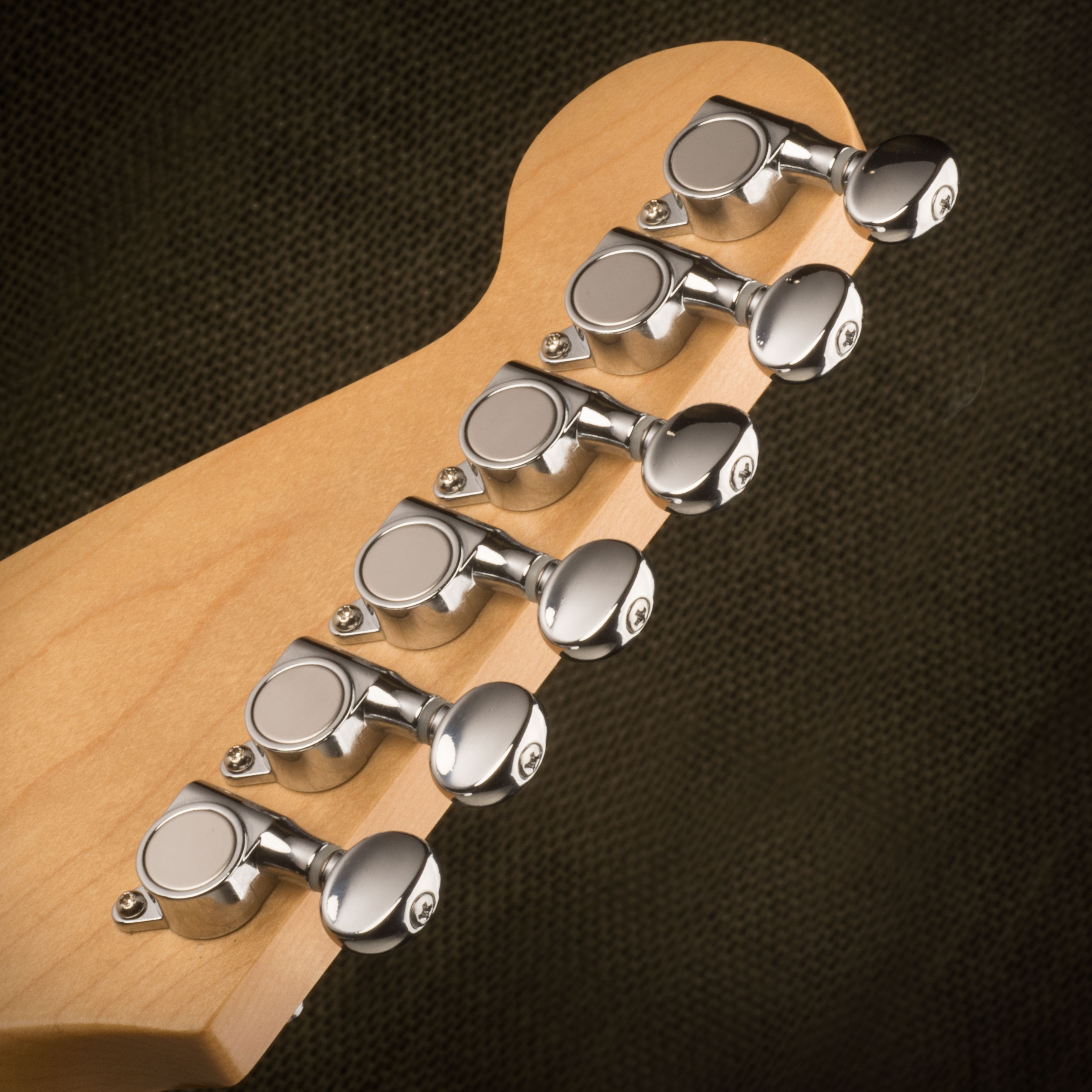 Golden Age Oval Knob 6-In-Line Tuners