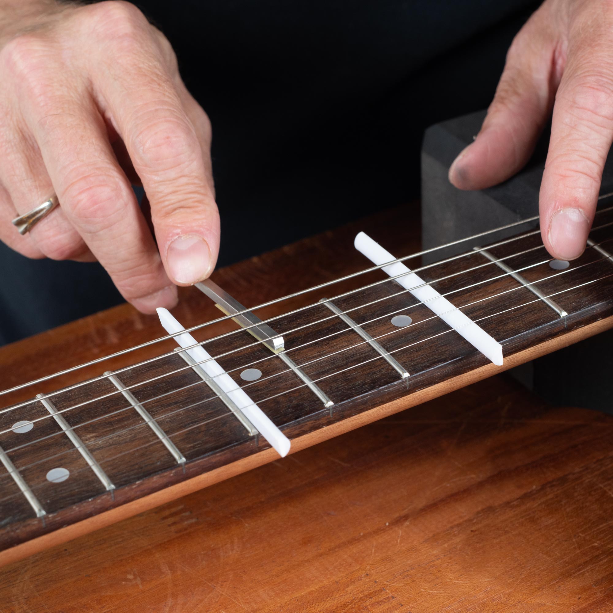Understring Fret Polisher