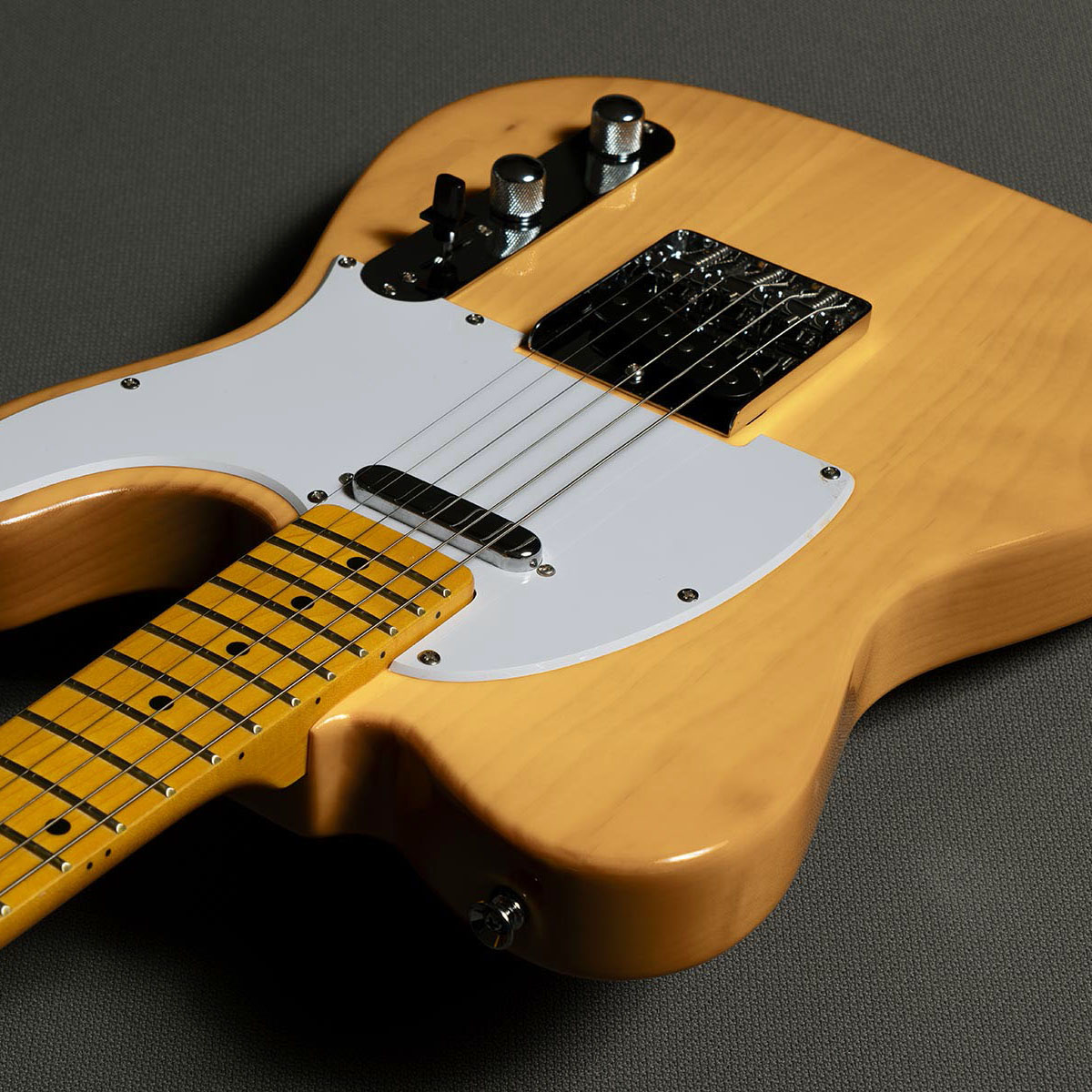 ColorTone Aerosol Guitar Lacquer, Butterscotch Blonde