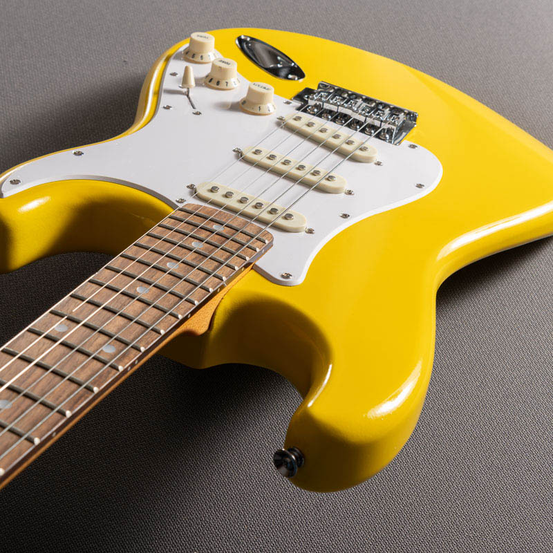ColorTone Aerosol Guitar Lacquer, Graffiti Yellow