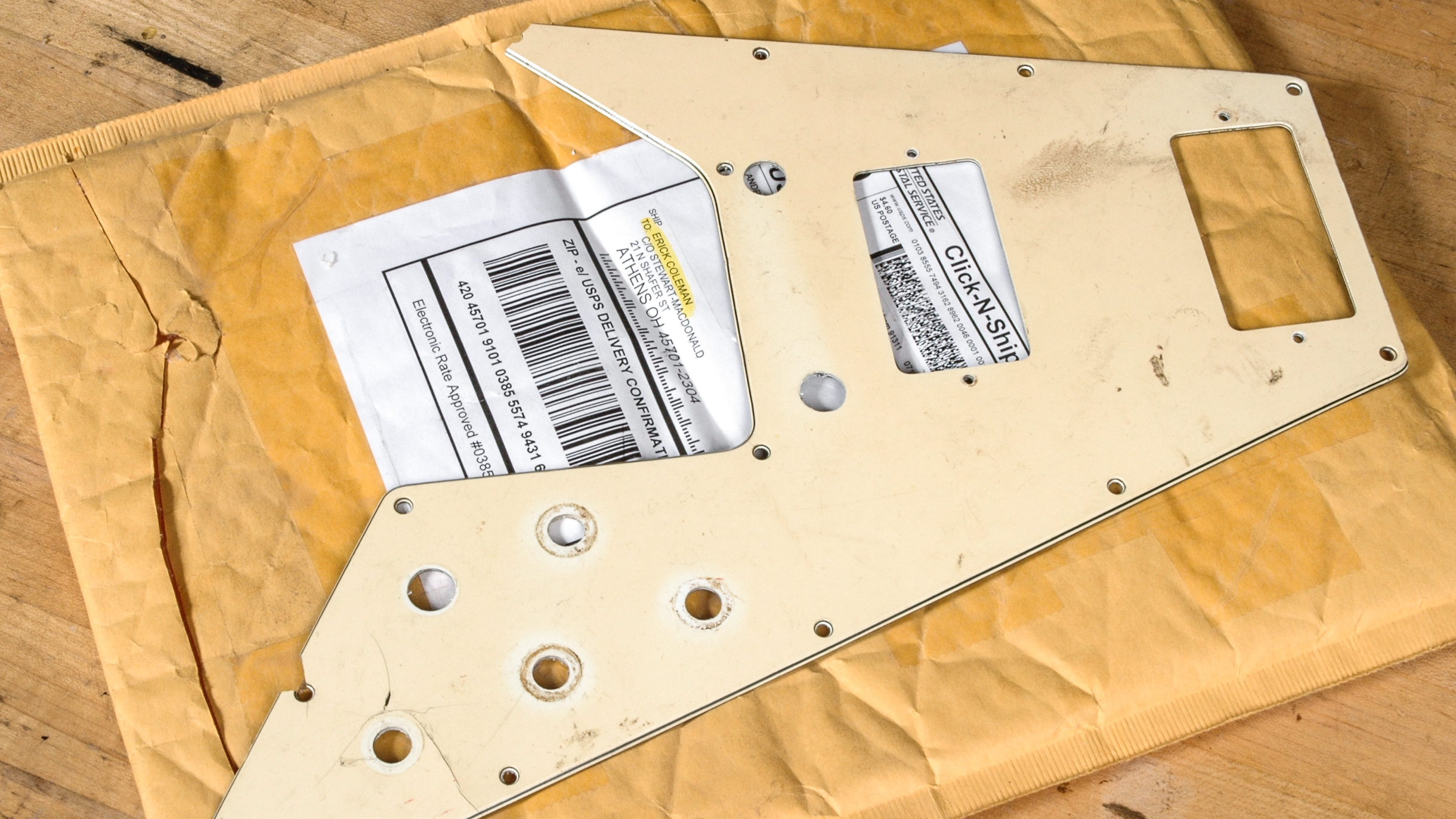 Custom-shaping a replacement pickguard for a 1990s Gibson