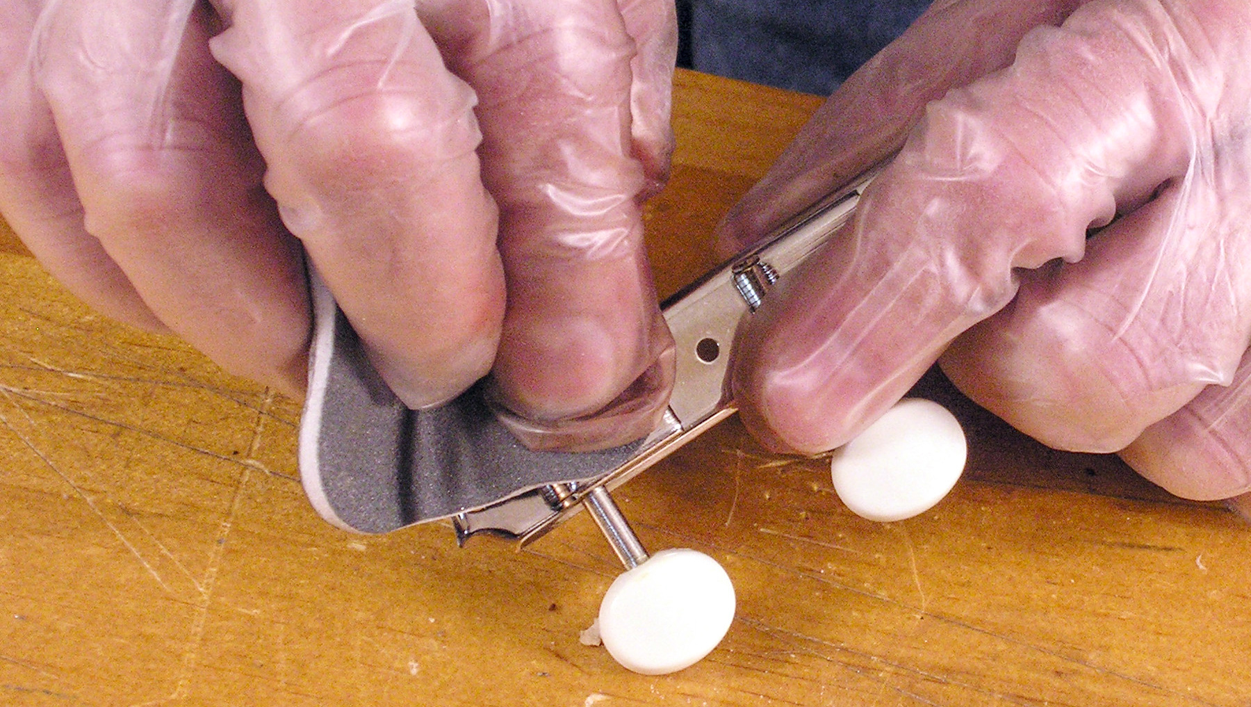 Making new tuners look vintage