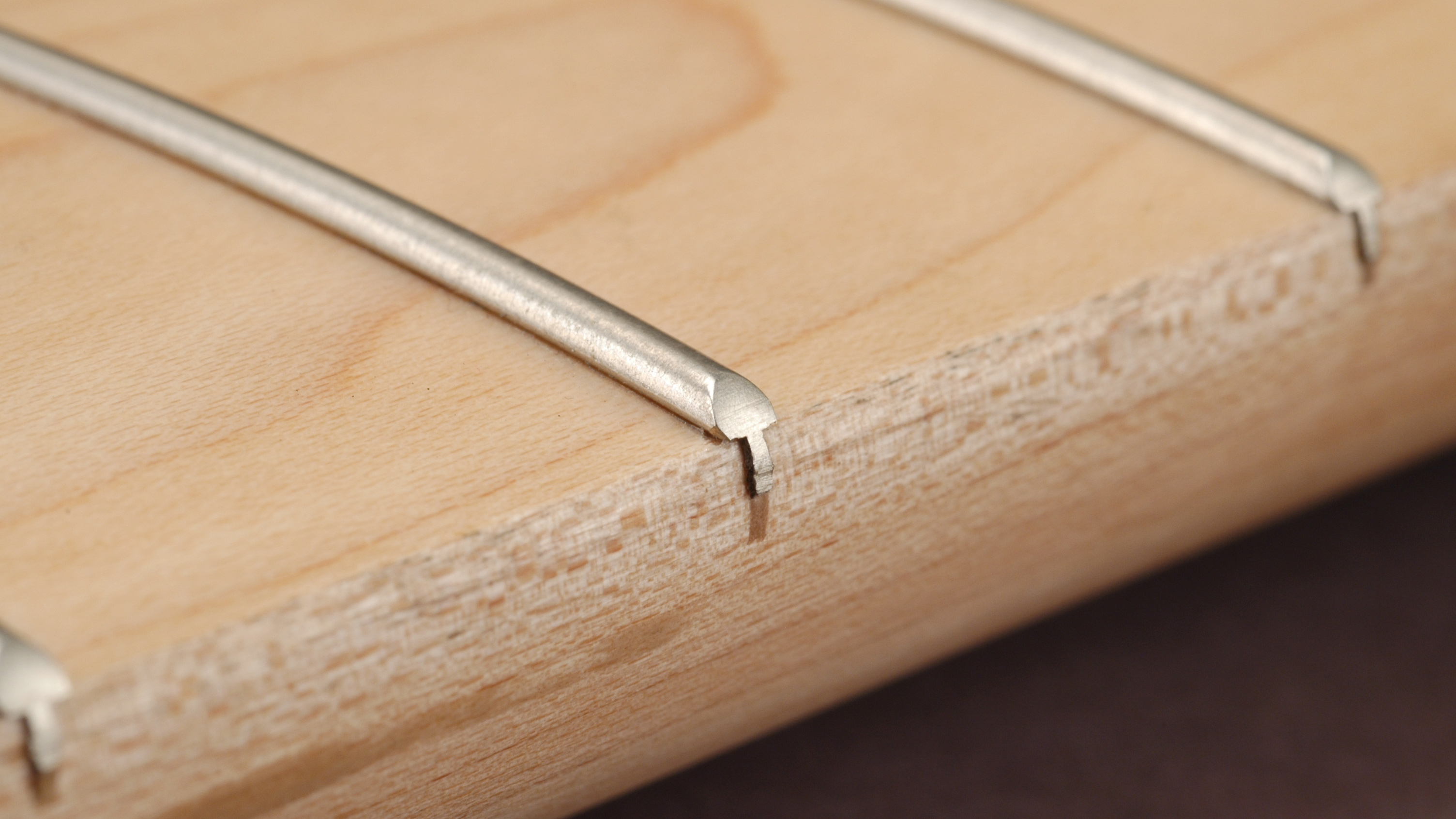 Fixing fret ends that stick out in dry weather