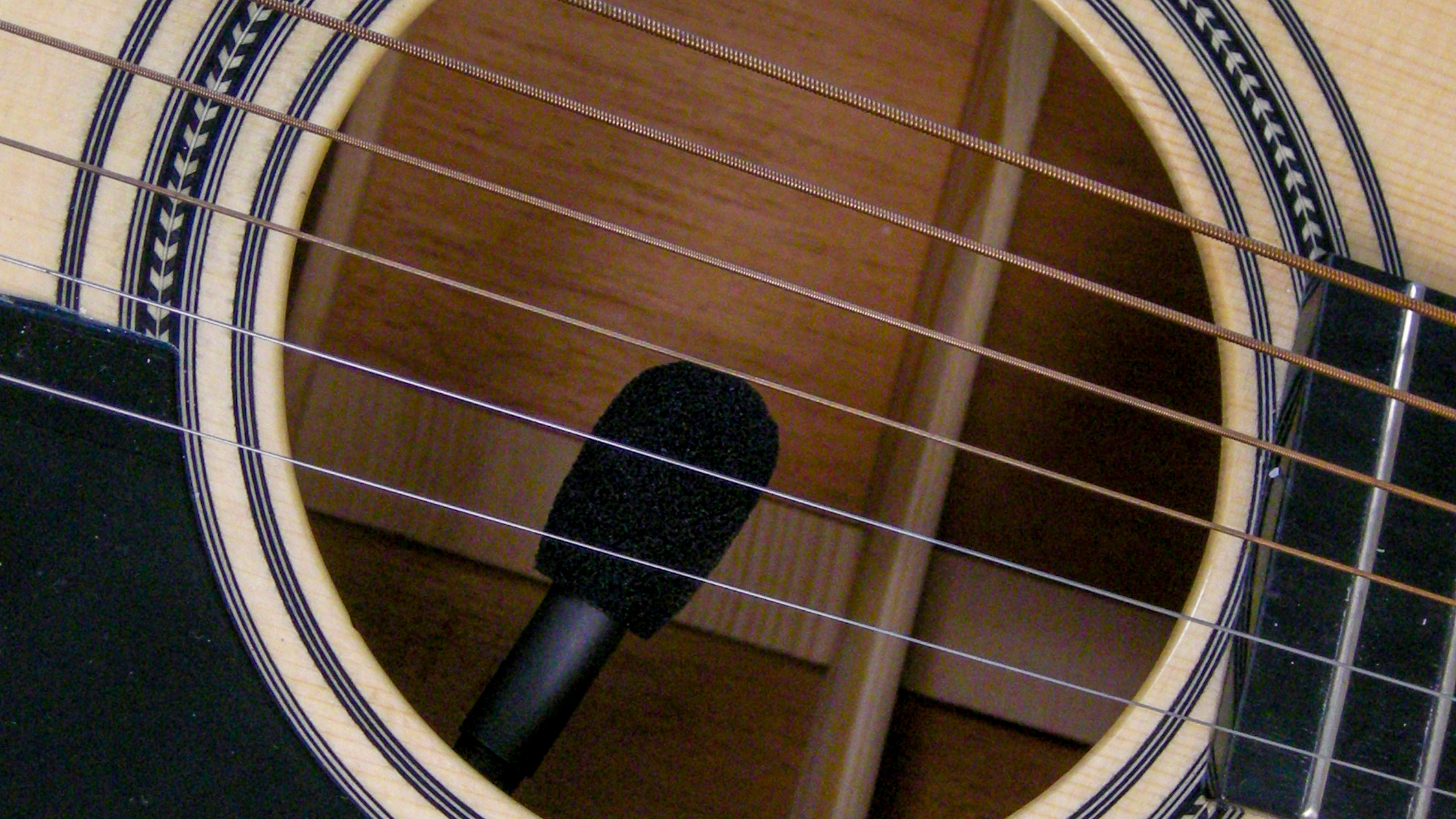How to choose the right pickup for your acoustic guitar