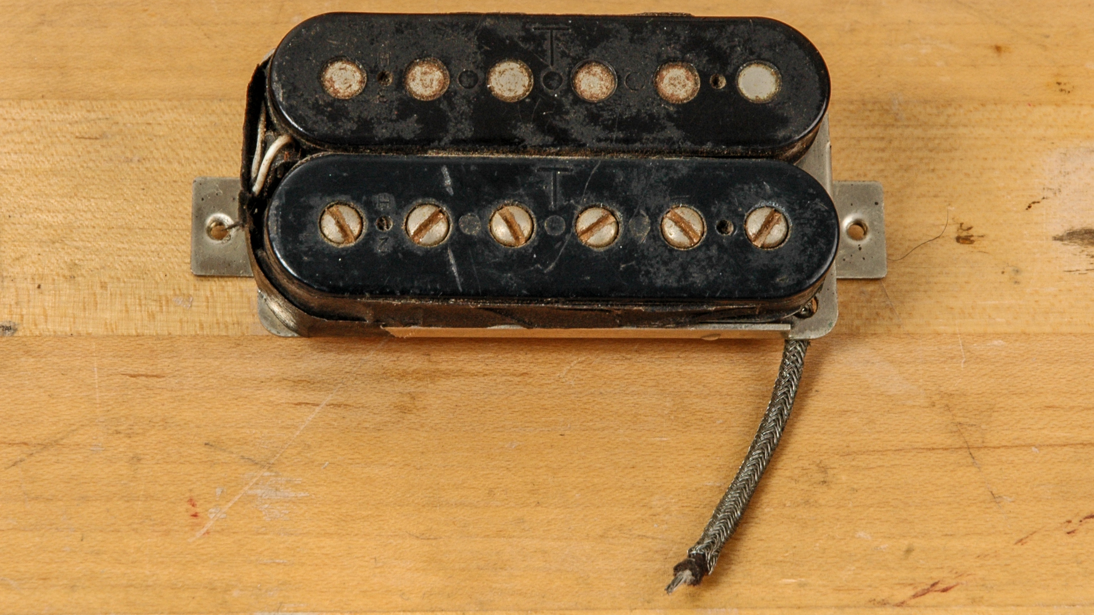 It's a crime to cut pickup leads this short!