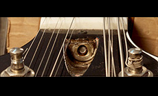 Closeup: broken truss rod