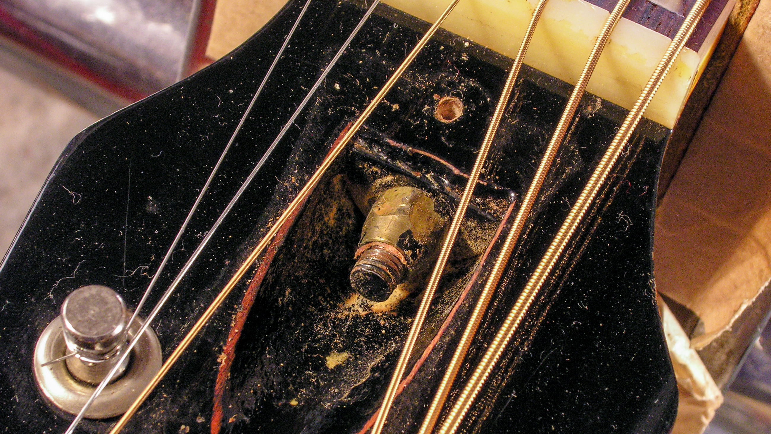 A sign of truss rod trouble, and an easy solution.