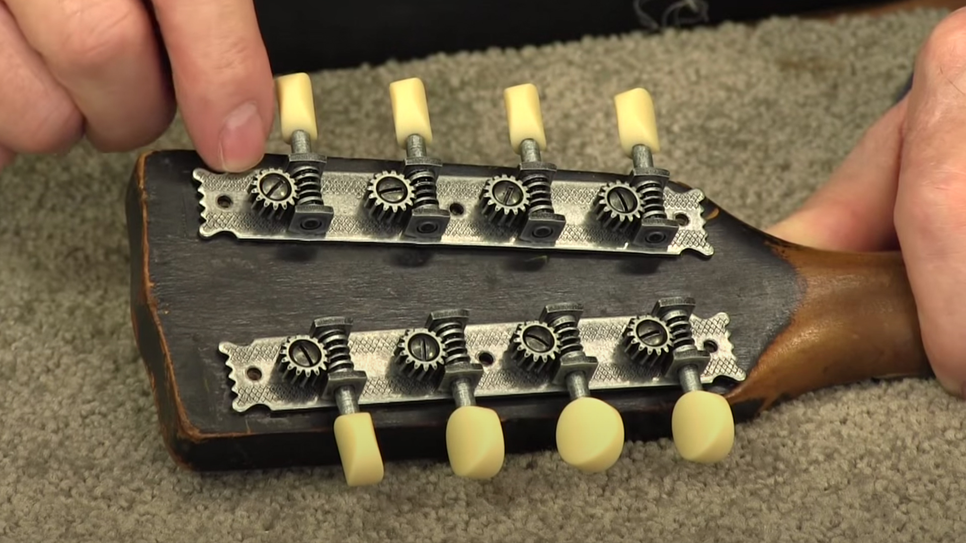 Why Golden Age Restoration Tuners are Perfect for this Old Mandolin