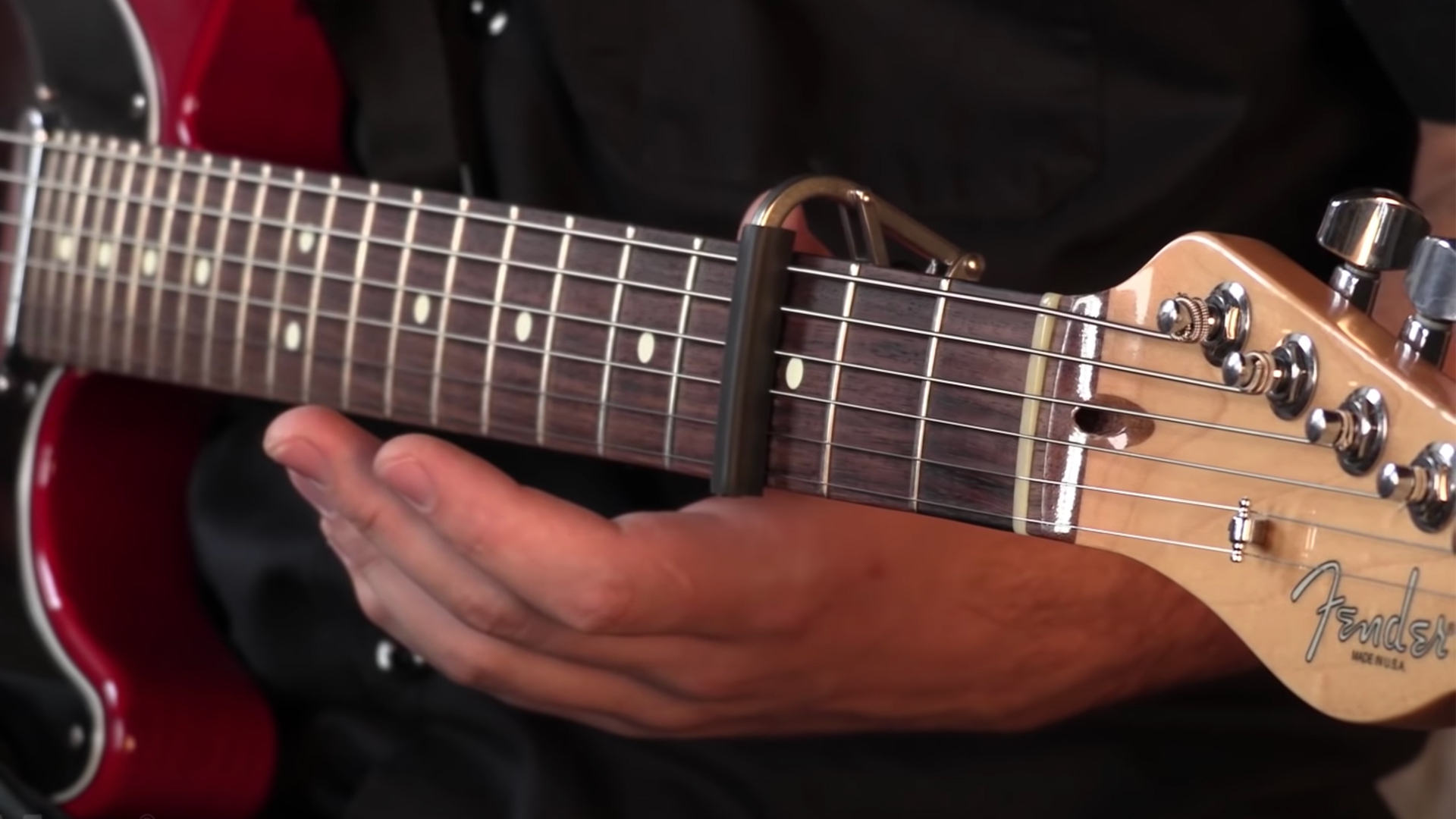 How To Use A Guitar Capo