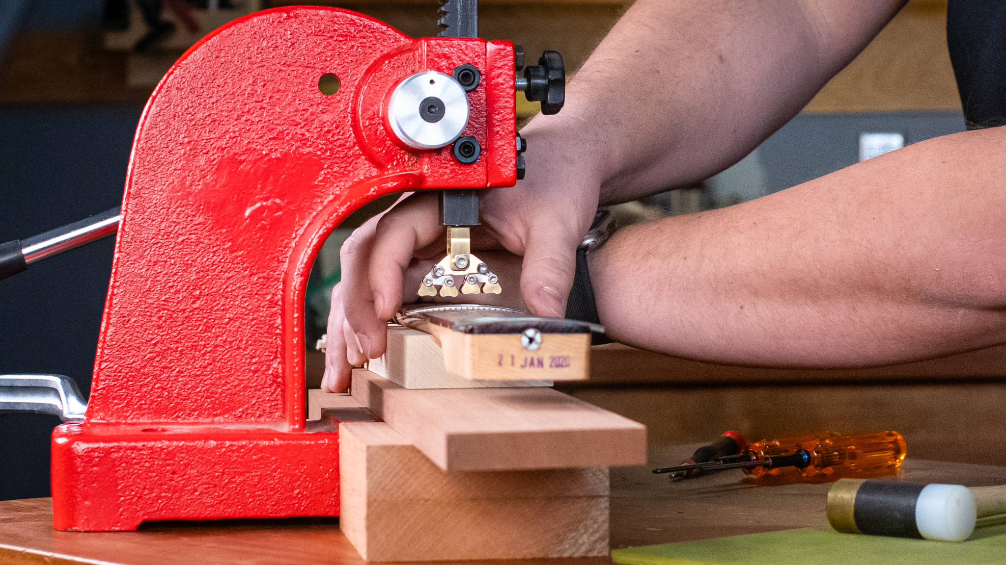 Install a Fractal Fret Press into your Fret Arbor Press